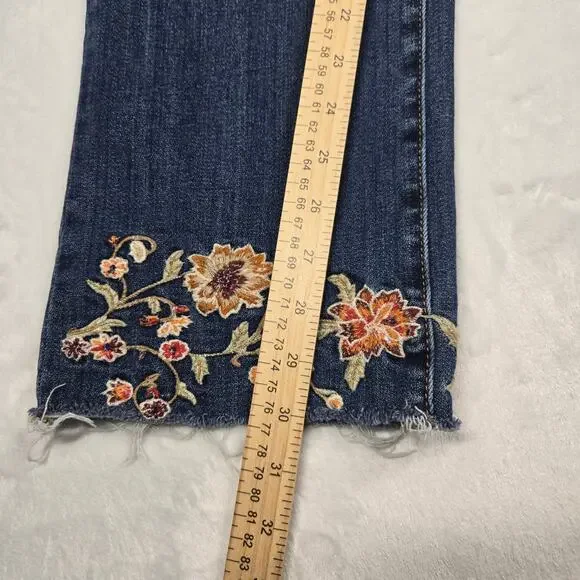 Driftwood Colette Jeans Floral Embroidered 31 (34x30) Raw Hem Denim READ - Picture 6 of 12